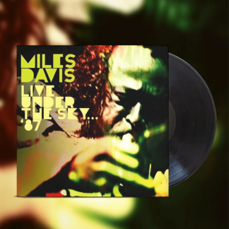Okładka płyty winylowej artysty Miles Davis o tytule Live Under The Sky ... 87