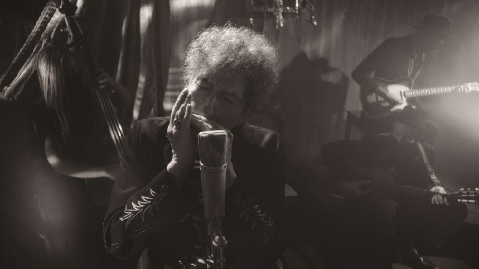 Okładka płyty winylowej artysty Bob Dylan o tytule Shadow Kingdom