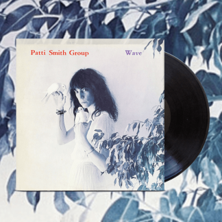 Okładka płyty winylowej wykonawcy Patti Smith Group o tytule Wave